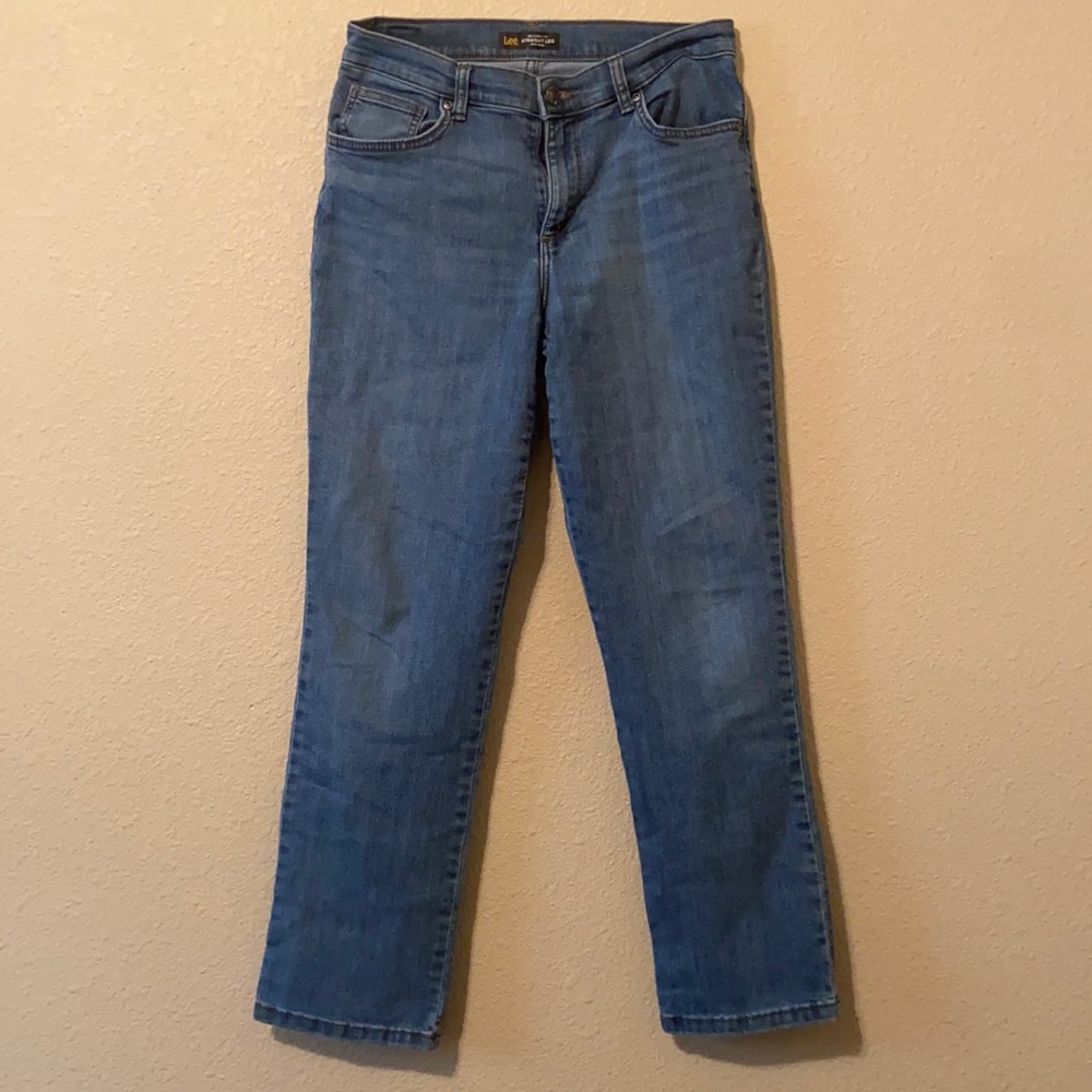 Size 6, Lee blue jeans